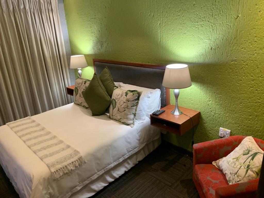 Elrido Guest Lodge Bloemfontein Extérieur photo