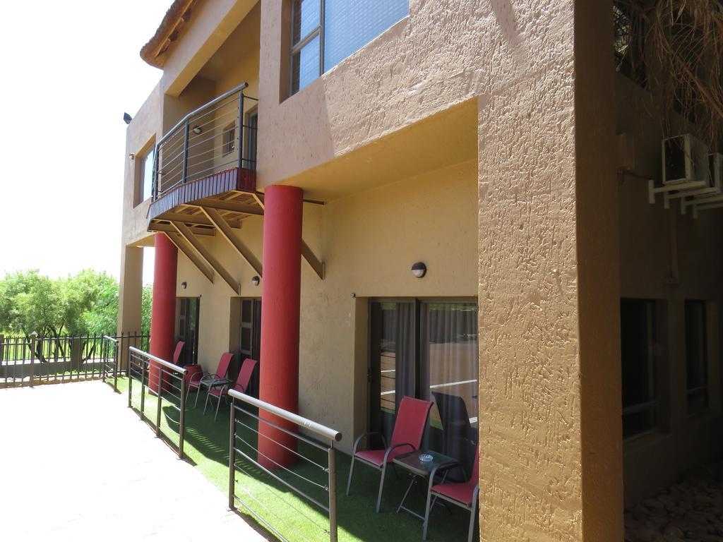 Elrido Guest Lodge Bloemfontein Extérieur photo